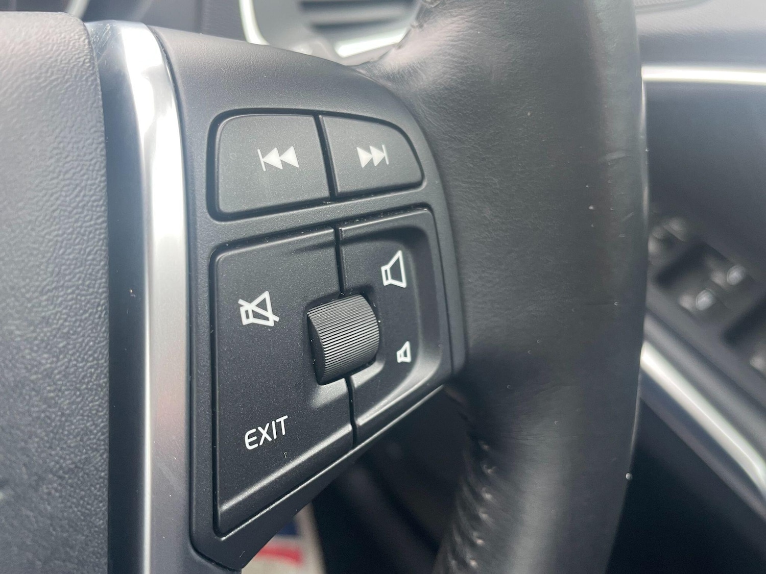 Used Volvo V40 2014 for sale - 78141433: Photo 19