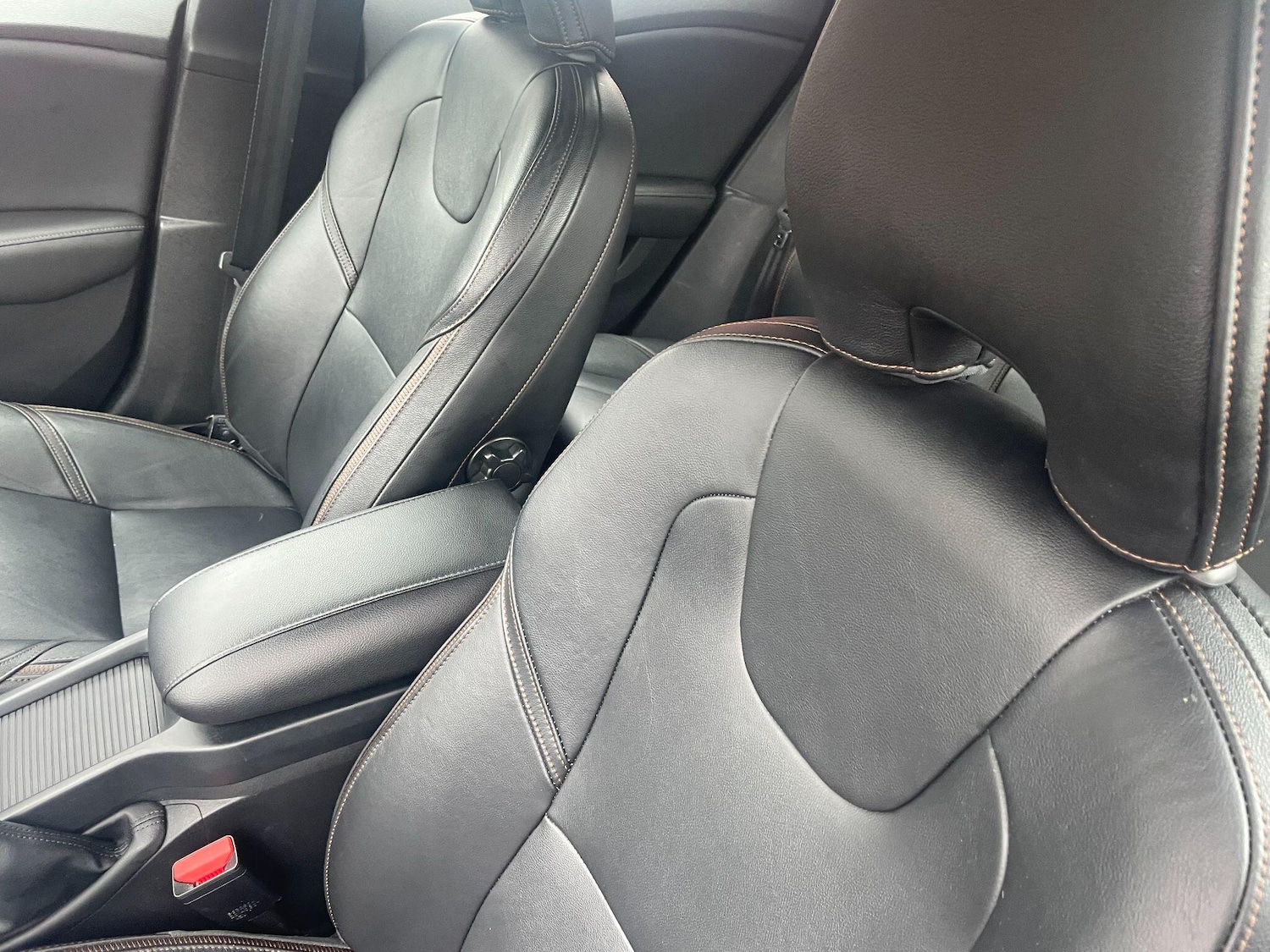 Used Volvo V40 2014 for sale - 78141433: Photo 31