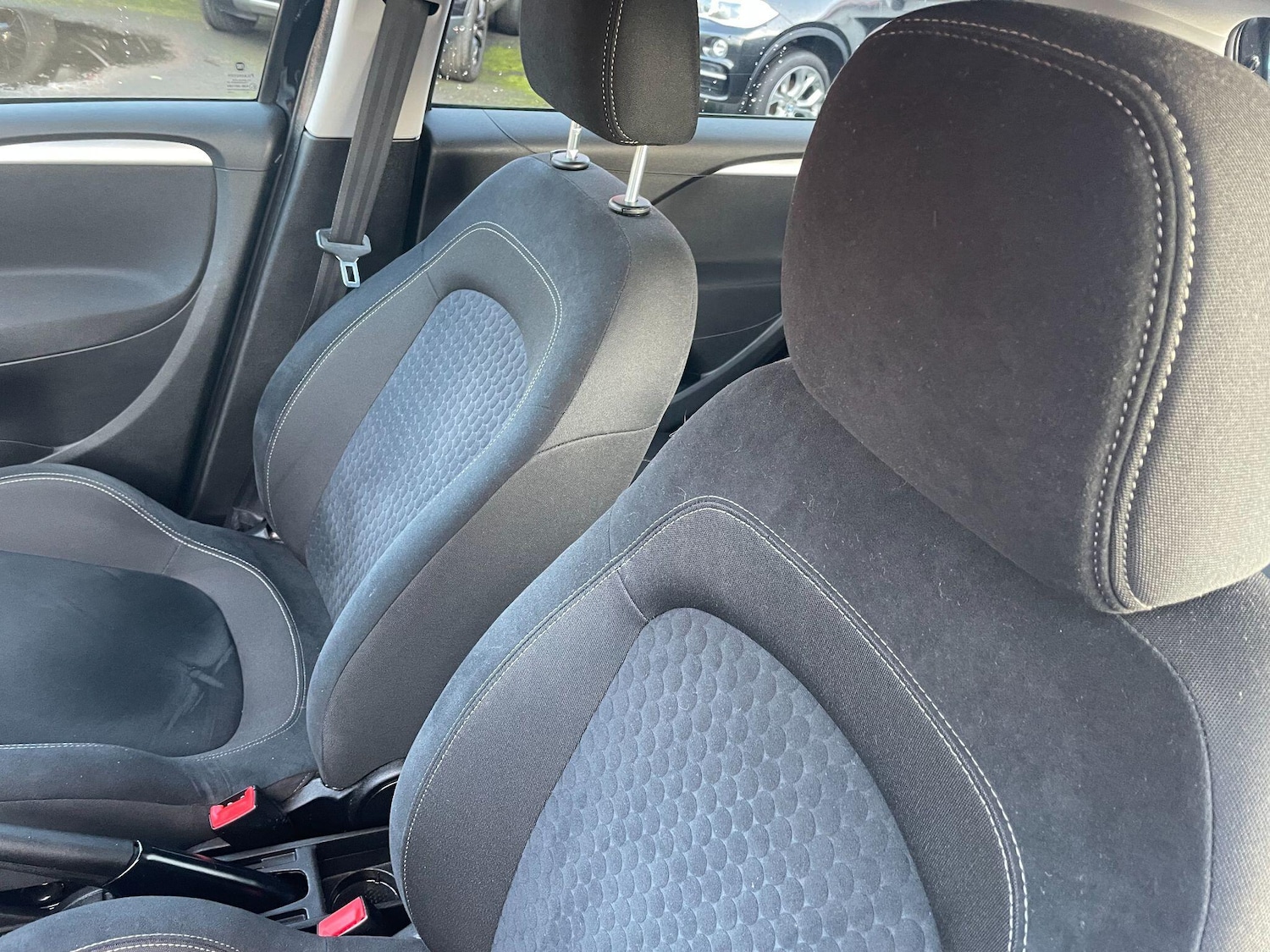 Used Fiat Punto 2016 for sale - 76825174: Photo 28