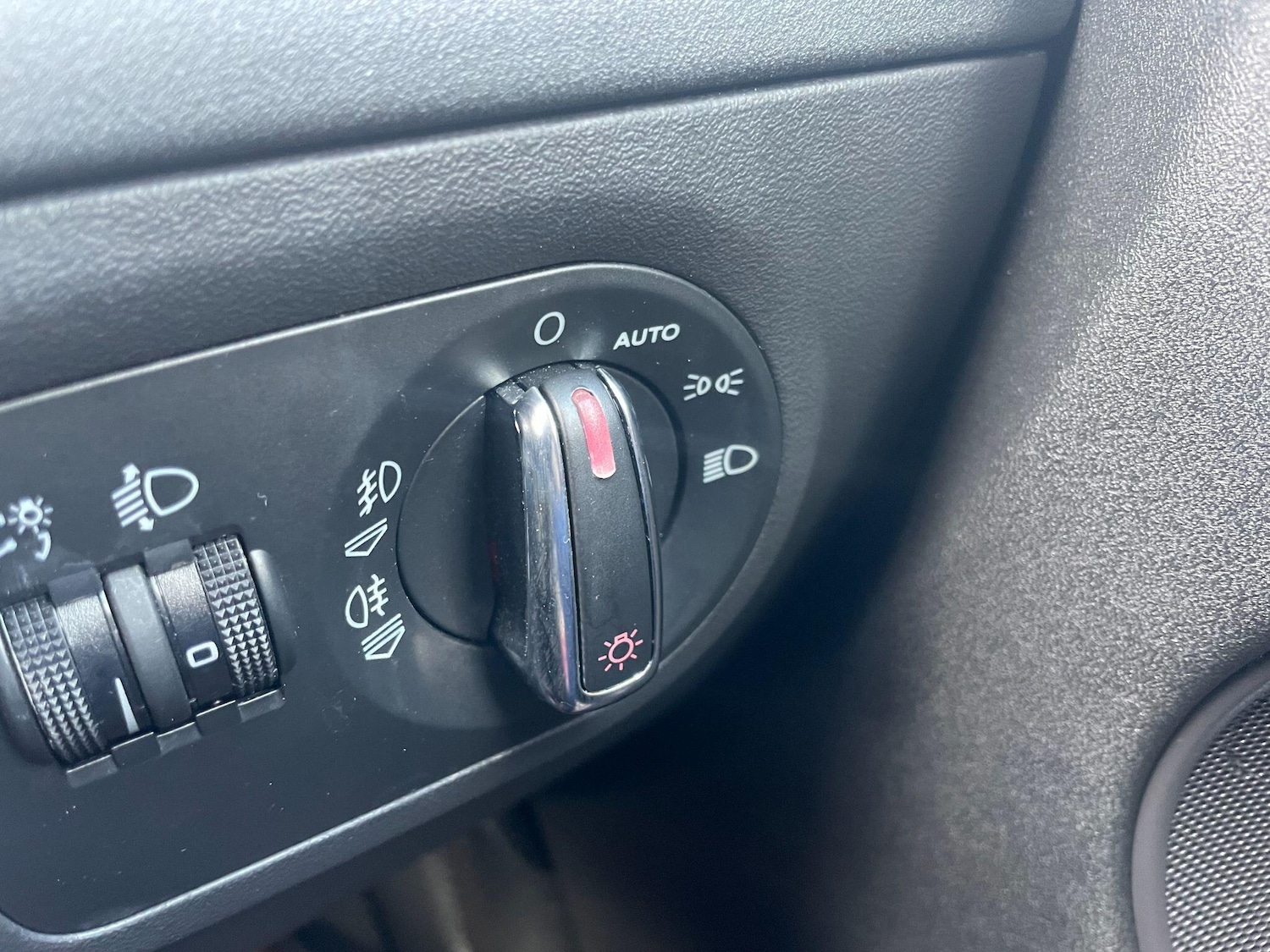 Used Audi TT 2009 for sale - 77637438: Photo 19