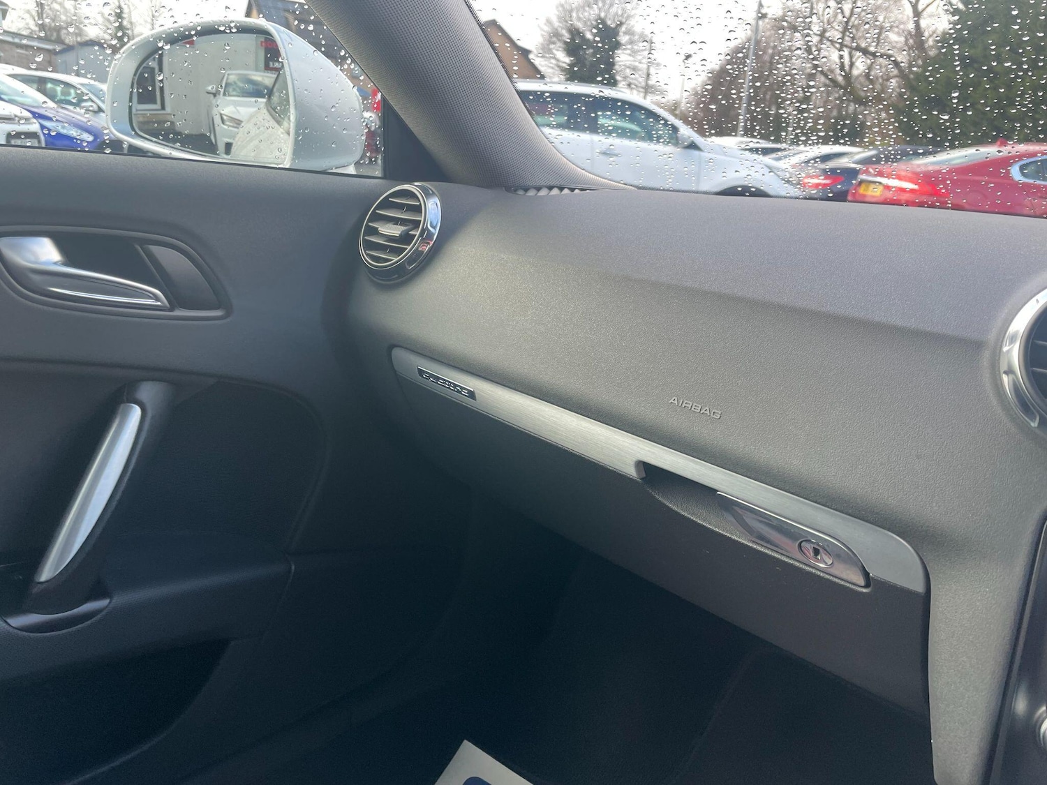 Used Audi TT 2009 for sale - 77637438: Photo 24