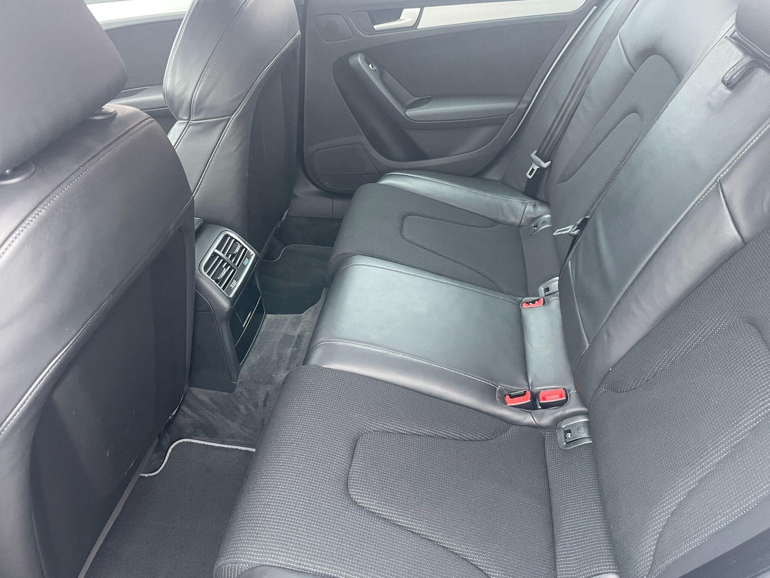 Used Audi A4 2014 for sale - 77484093: Photo 21