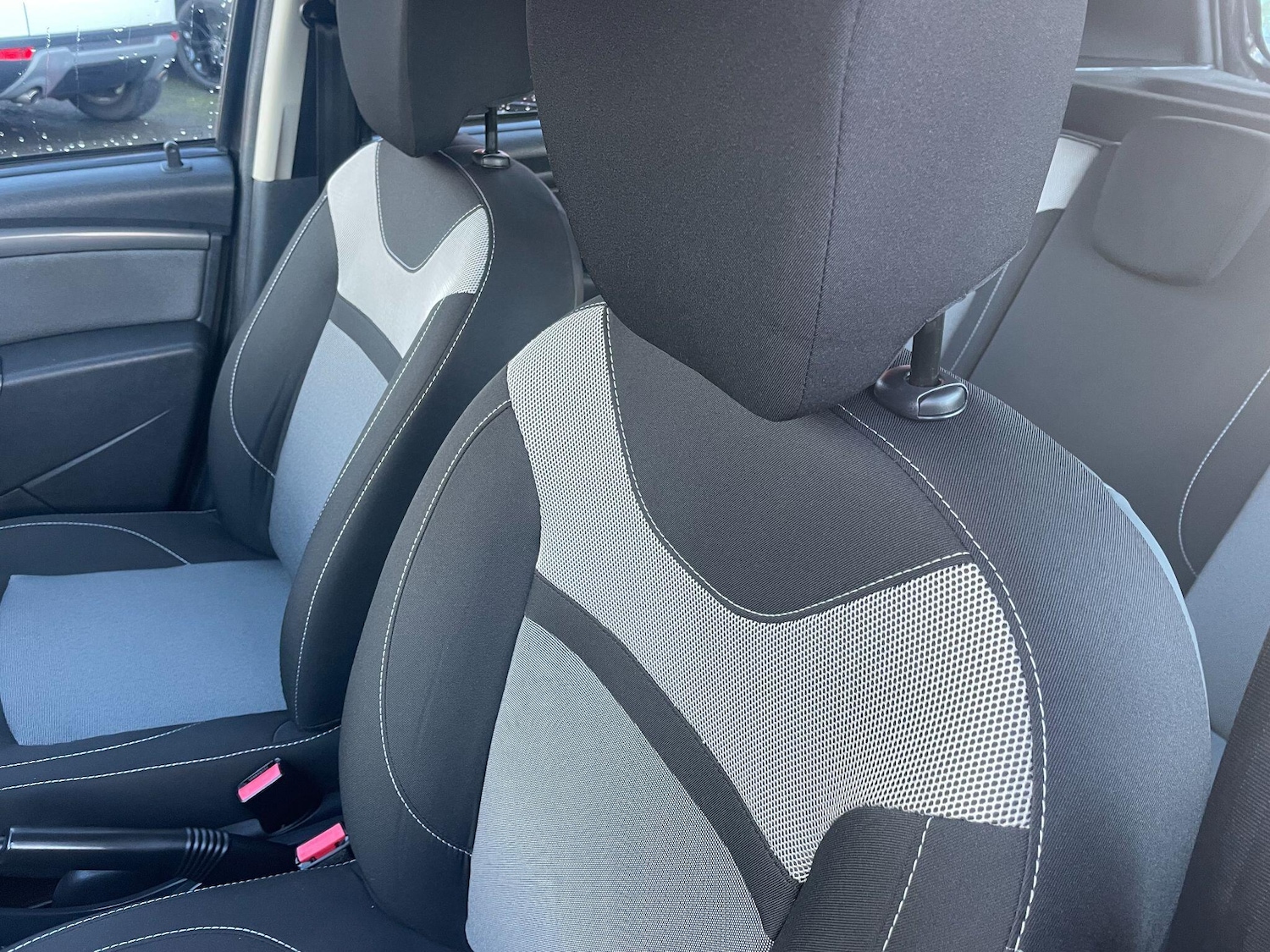 Used Dacia Duster 2017 for sale - 76688577: Photo 30