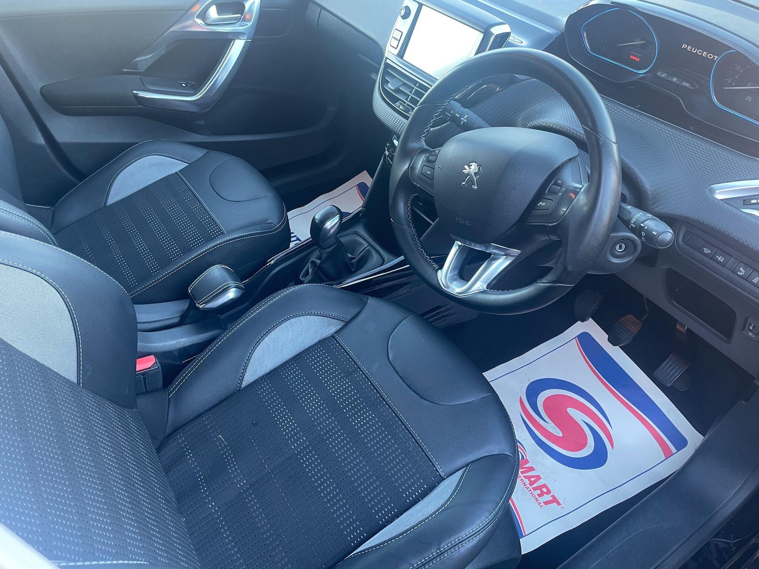 Used Peugeot 2008 2016 for sale - 76645719: Photo 13