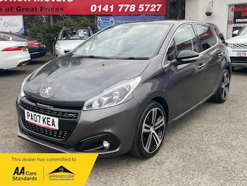 Peugeot - 208