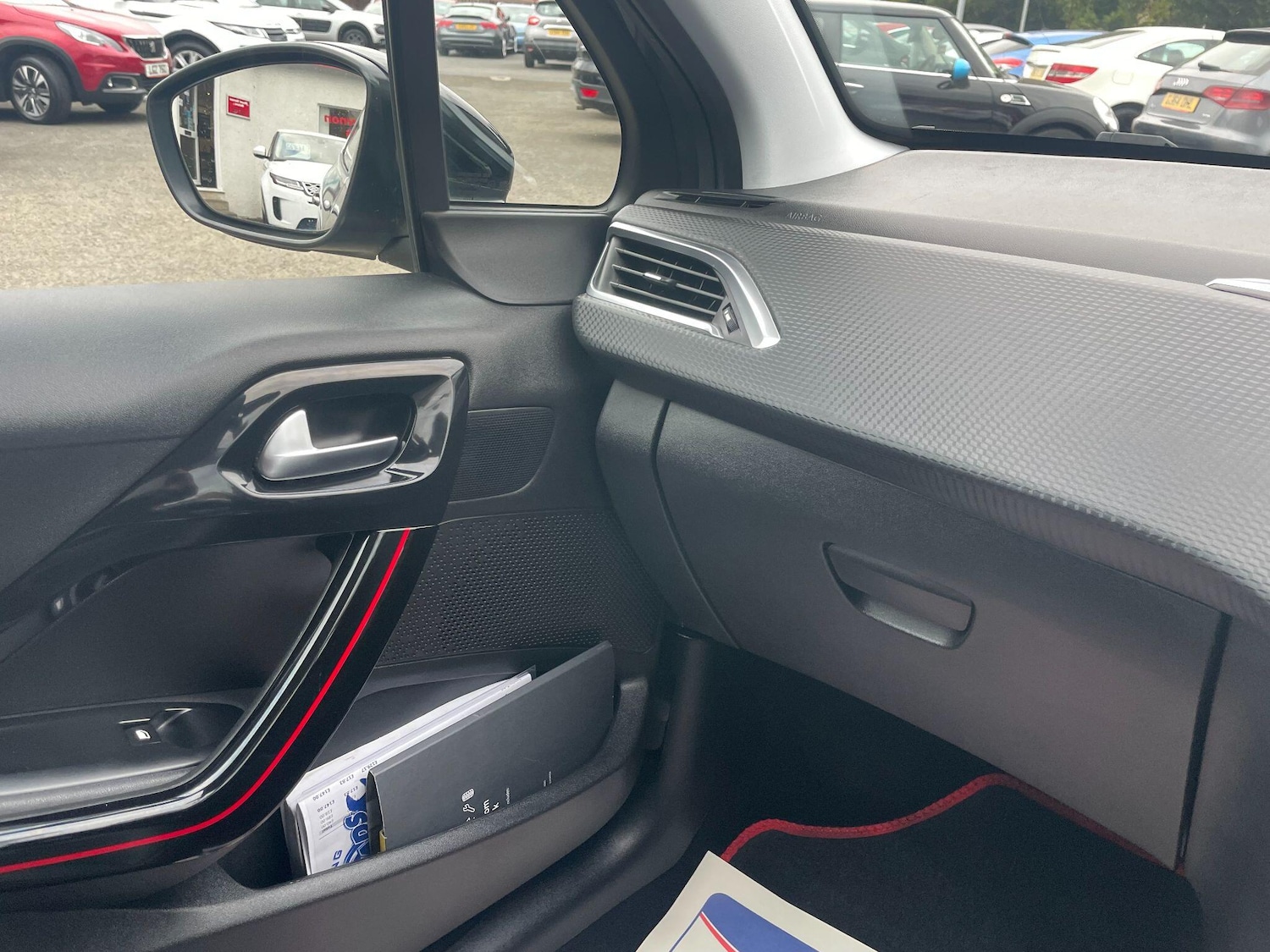 Used Peugeot 208 2019 for sale - 76060033: Photo 31