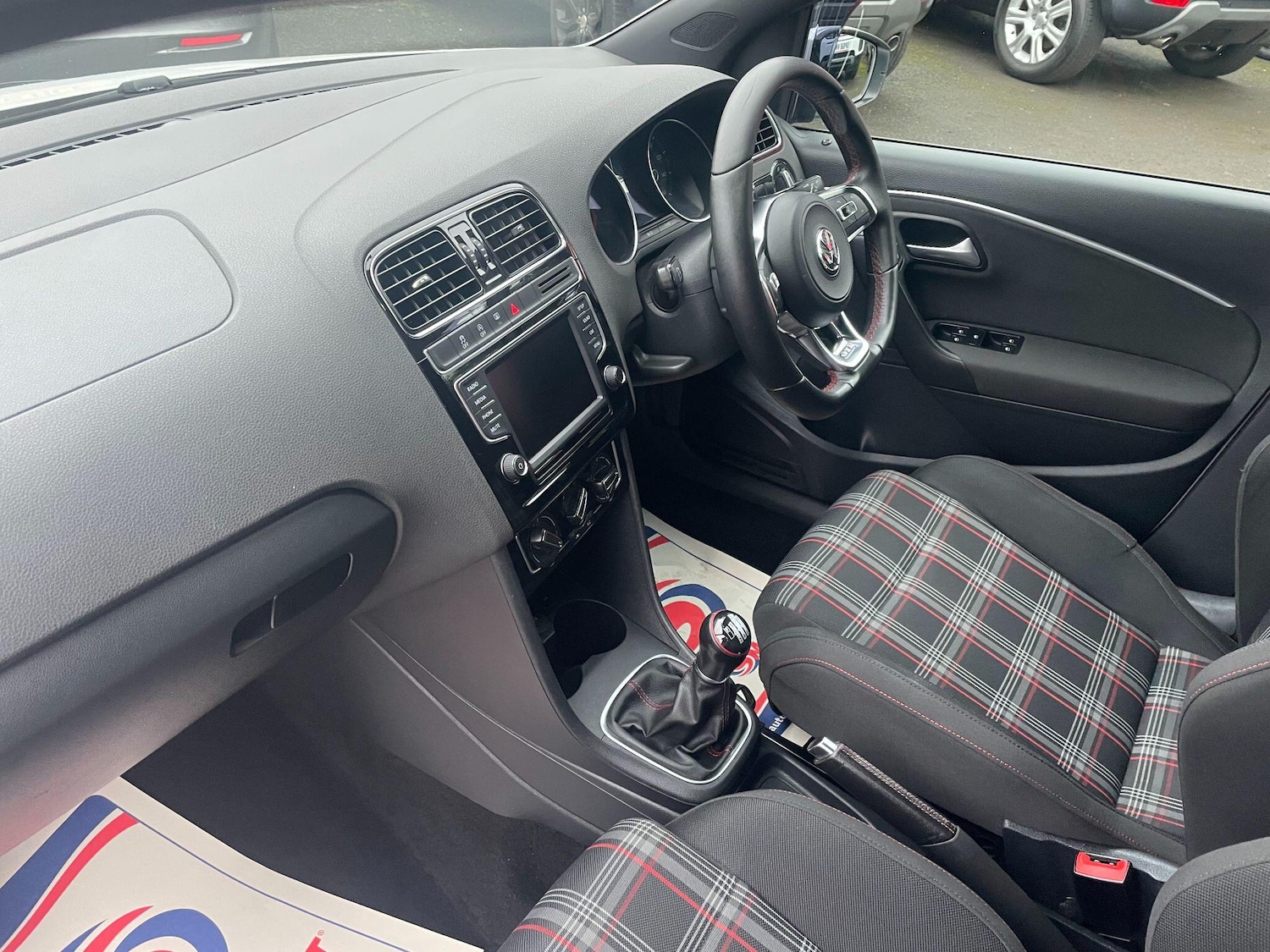 Used Volkswagen Polo 2016 for sale - 77242488: Photo 34