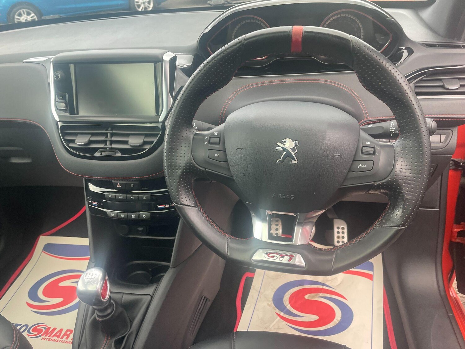 Used Peugeot 208 2016 for sale - 77982924: Photo 17