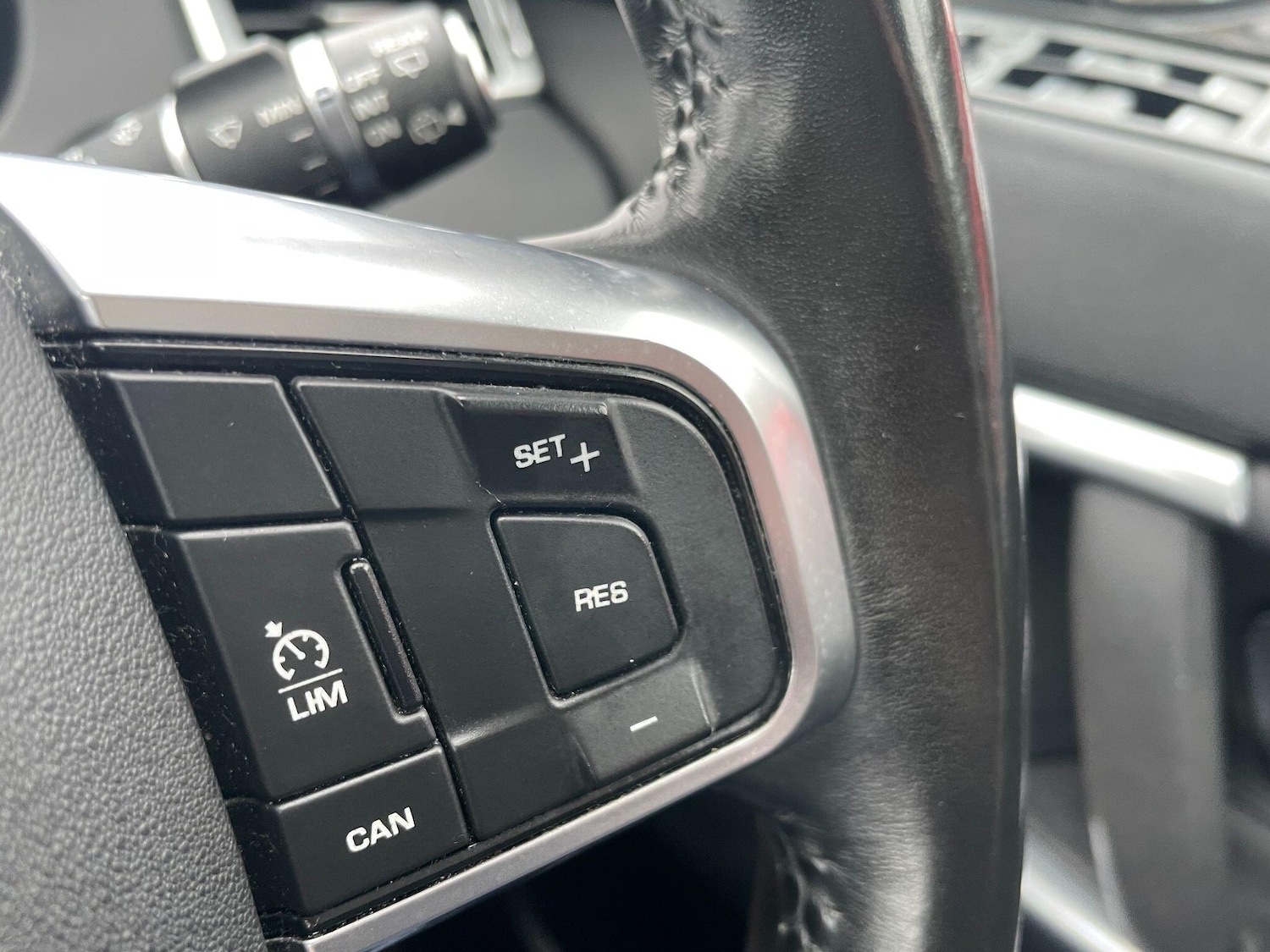 Used Land Rover Discovery Sport 2018 for sale - 76188748: Photo 20
