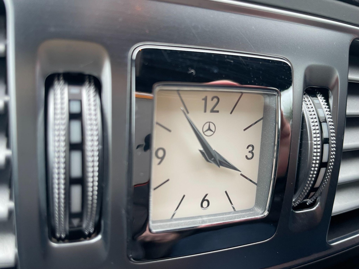 Used Mercedes-Benz E Class 2016 for sale - 77484458: Photo 32