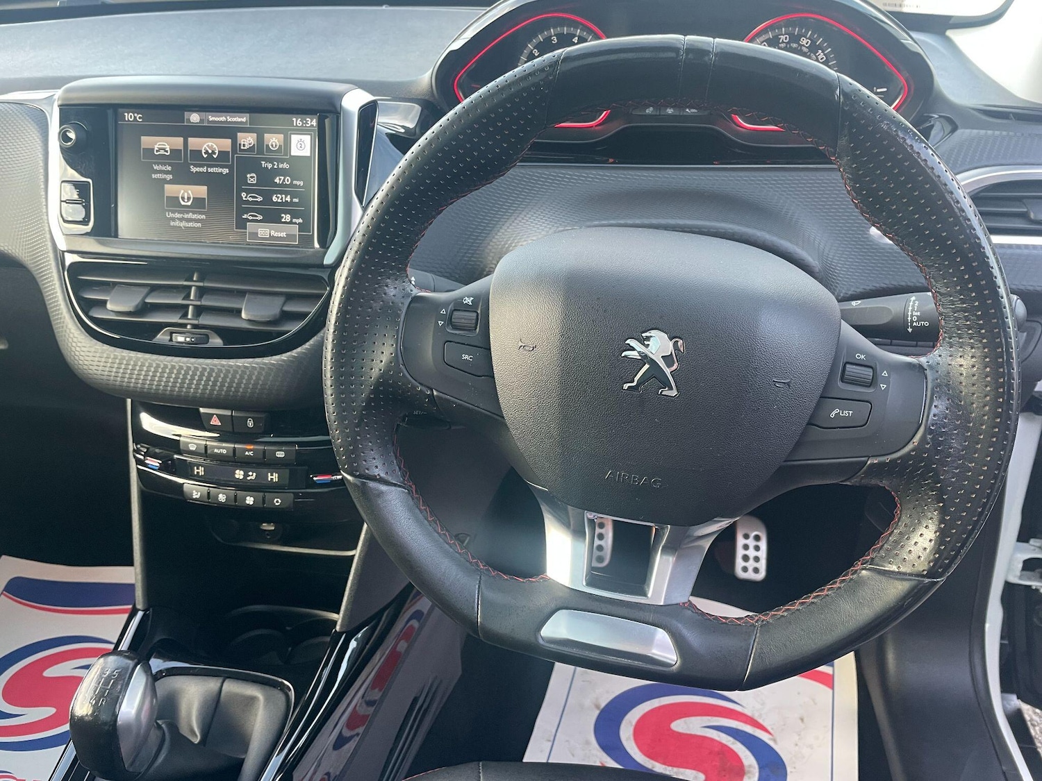 Used Peugeot 2008 2017 for sale - 76348987: Photo 17