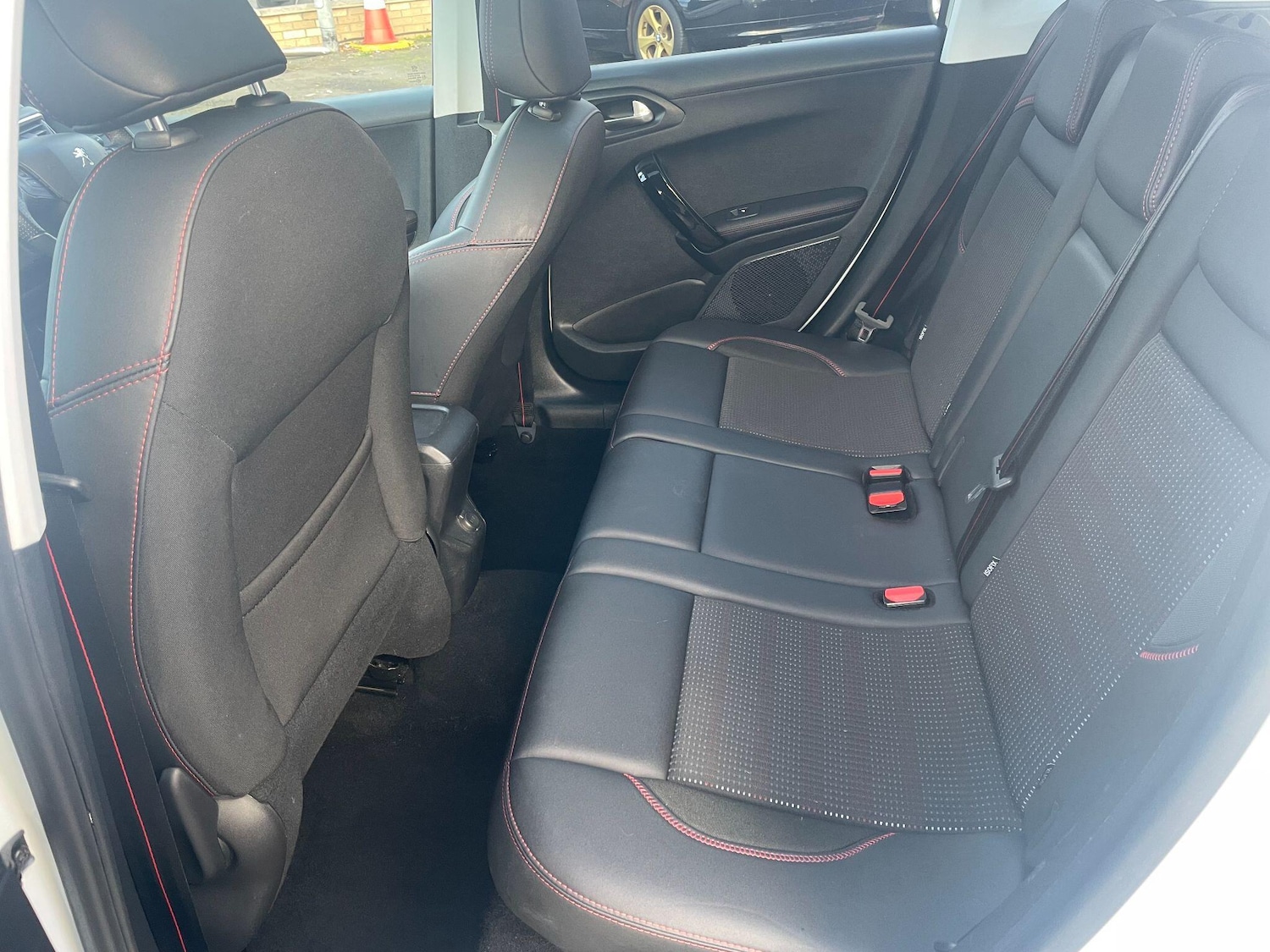 Used Peugeot 2008 2017 for sale - 76348987: Photo 23