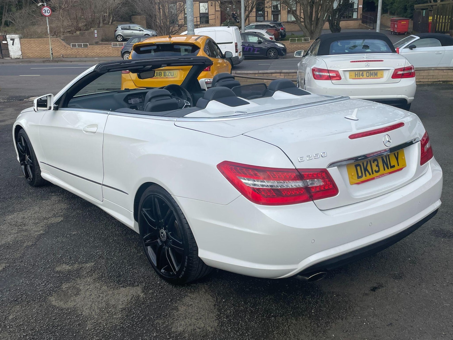 Used Mercedes-Benz E Class for sale - 77696775: Photo 9