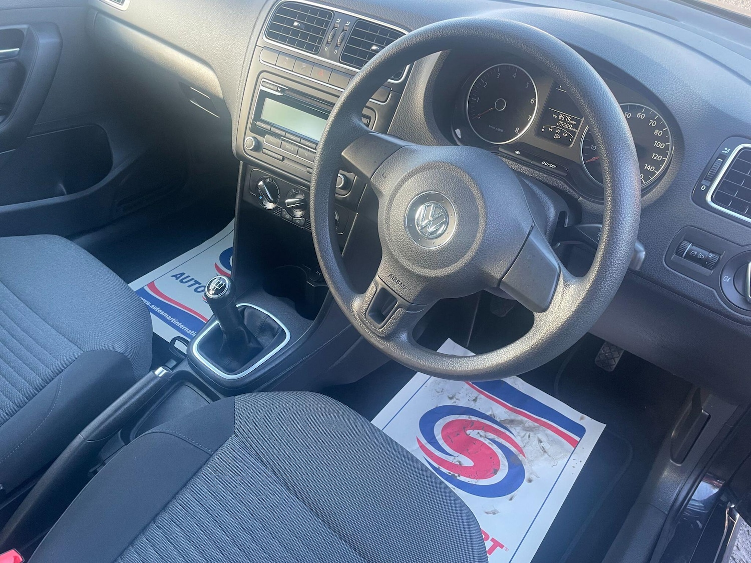 Used Volkswagen Polo 2010 for sale - 77215312: Photo 15