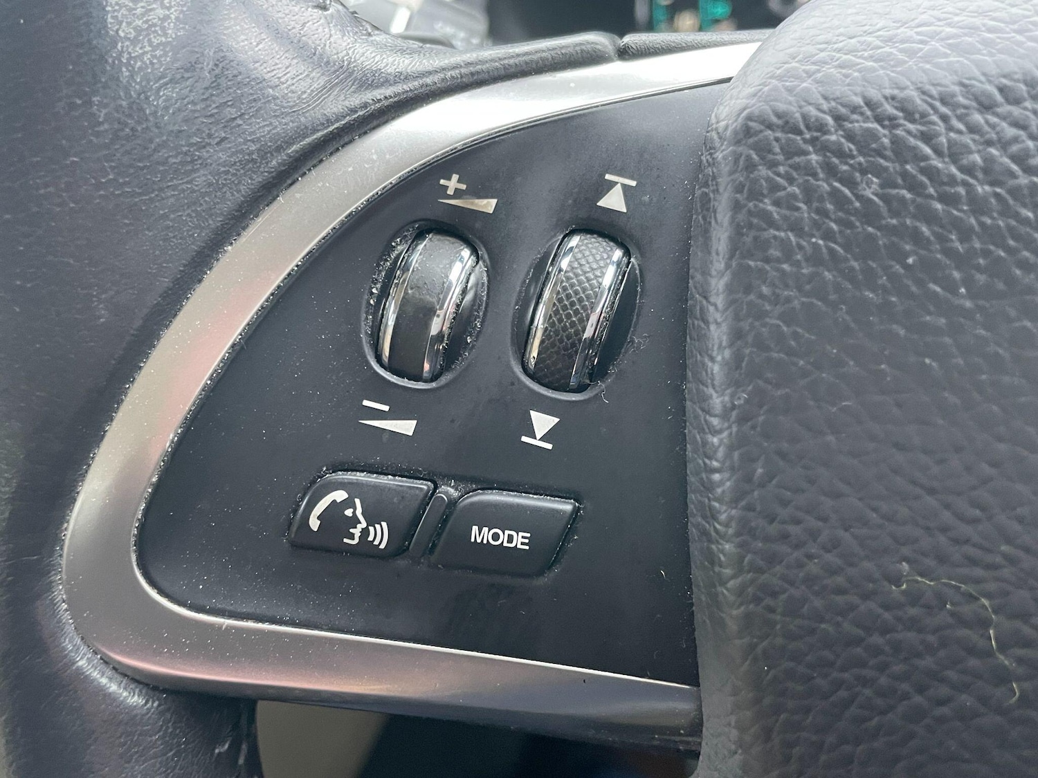 Used Jaguar XF 2015 for sale - 77468317: Photo 24