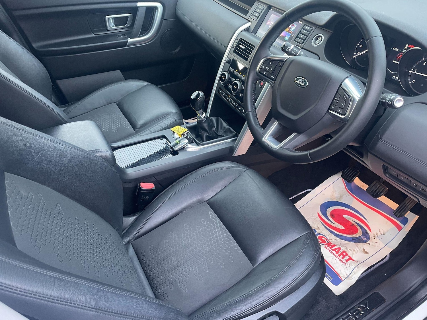 Used Land Rover Discovery Sport 2017 for sale - 77163076: Photo 15