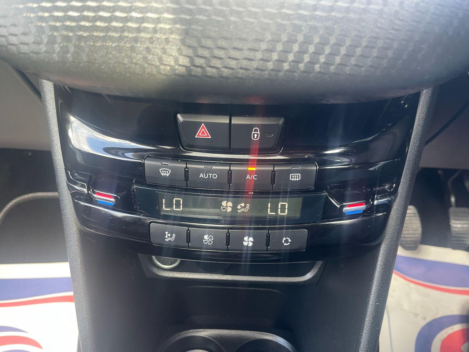 Used Peugeot 2008 2018 for sale - 76060830: Photo 24