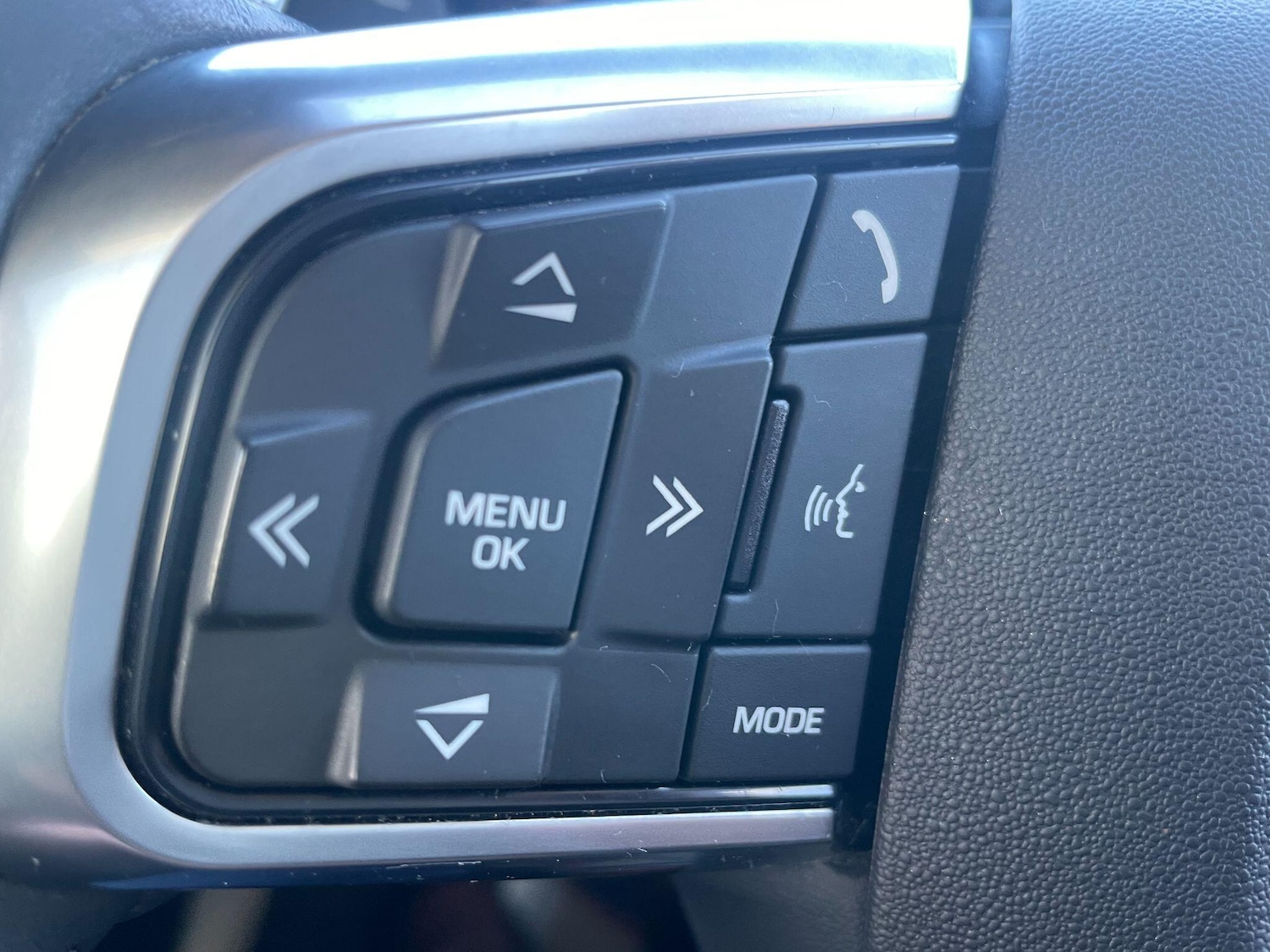 Used Land Rover Discovery Sport 2015 for sale - 76584055: Photo 22