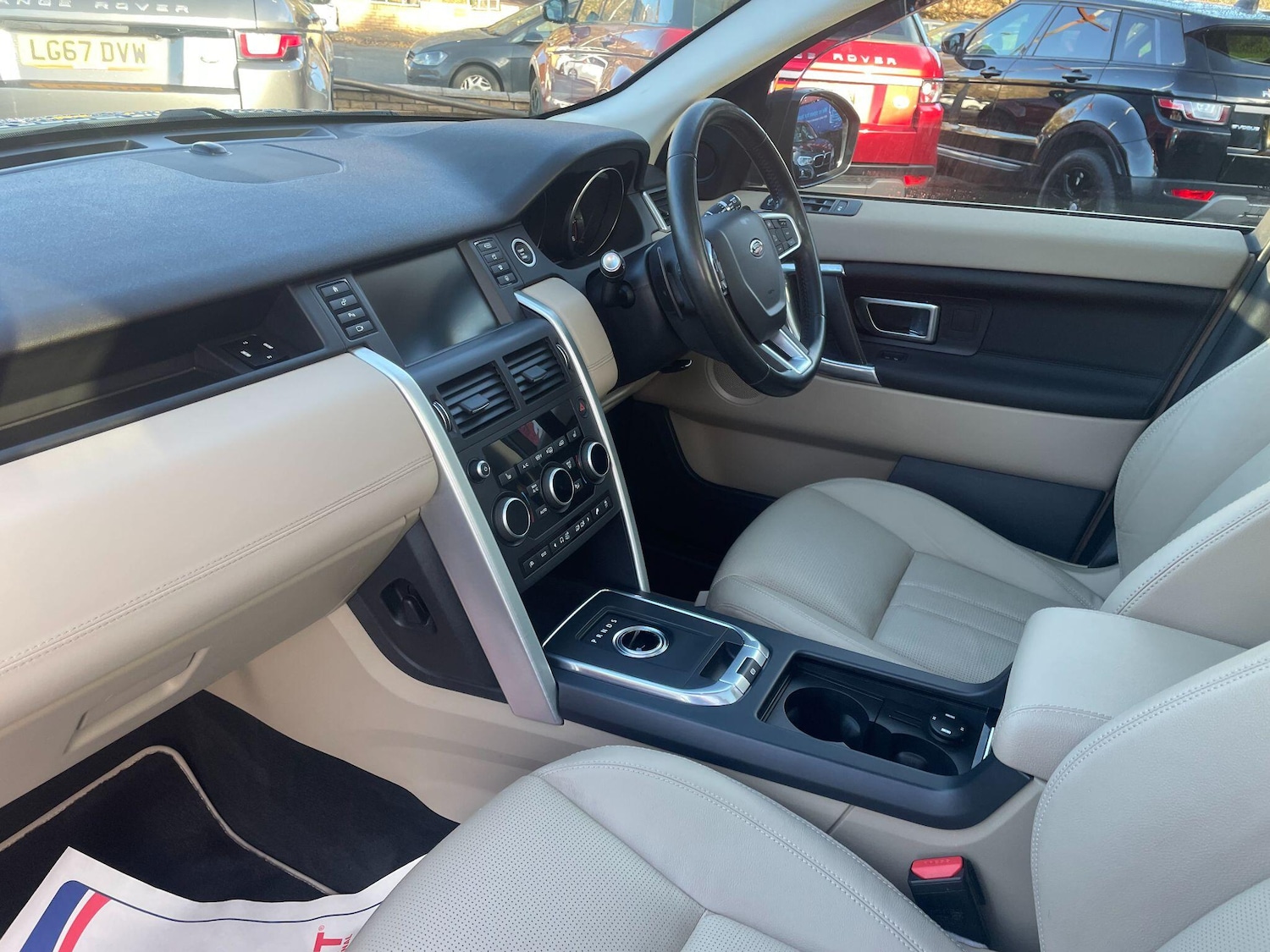 Used Land Rover Discovery Sport 2015 for sale - 76584055: Photo 36