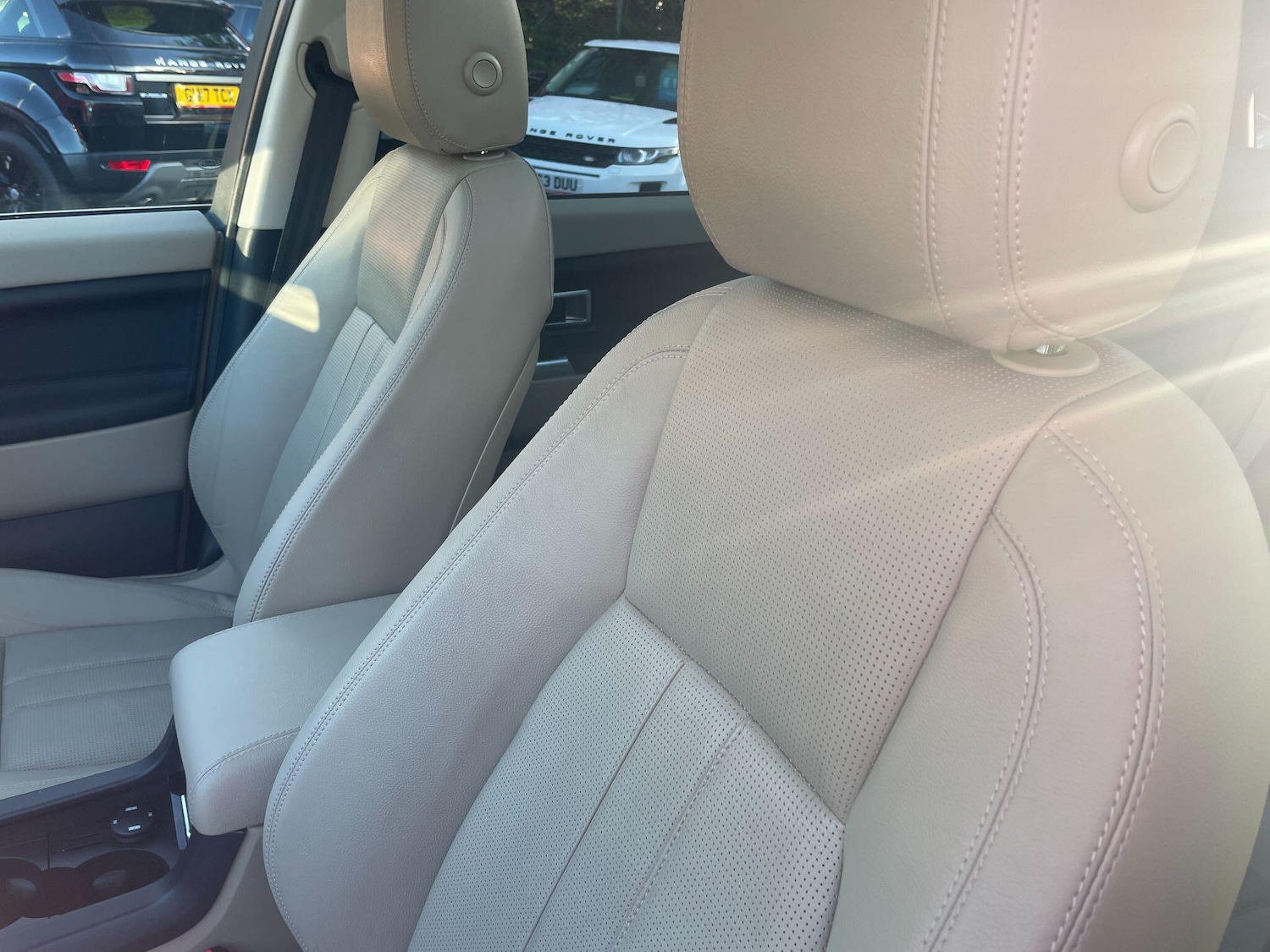 Used Land Rover Discovery Sport 2015 for sale - 76584055: Photo 37