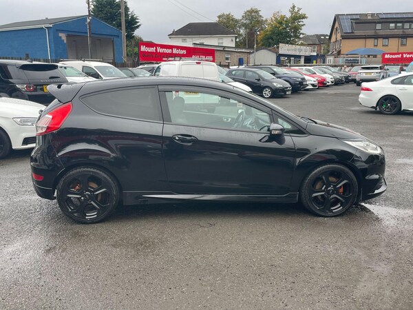 Used Ford Fiesta 2017 for sale - 76151541: Photo 12