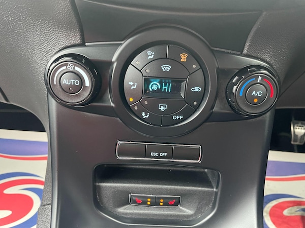 Used Ford Fiesta 2017 for sale - 76151541: Photo 26