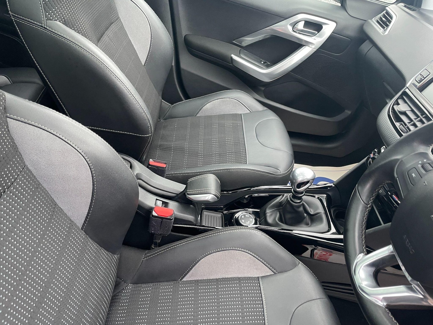 Used Peugeot 2008 2019 for sale - 78071961: Photo 14