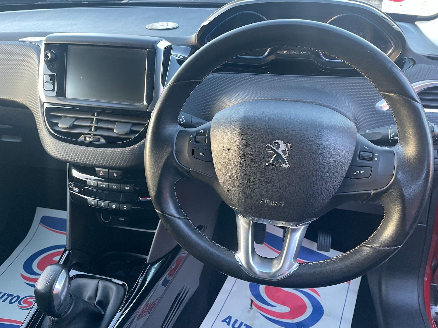 Used Peugeot 2008 2016 for sale - 76349801: Photo 16