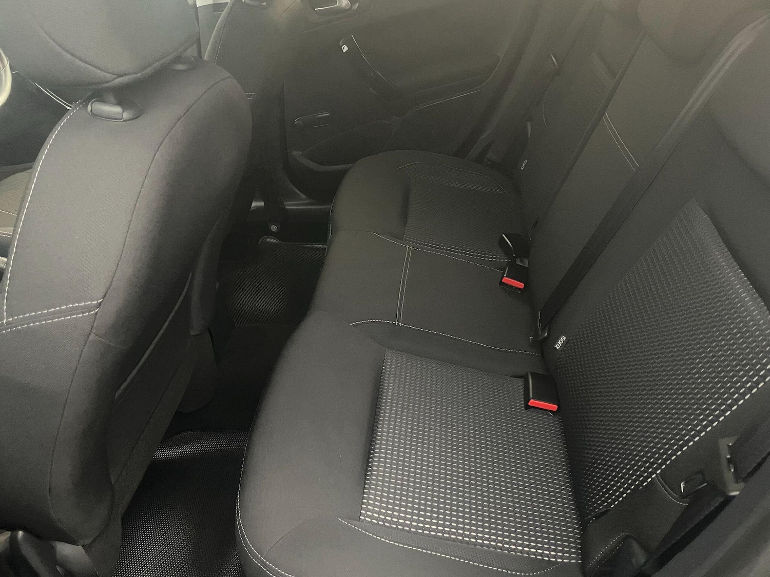 Used Peugeot 208 2016 for sale - 76431864: Photo 21