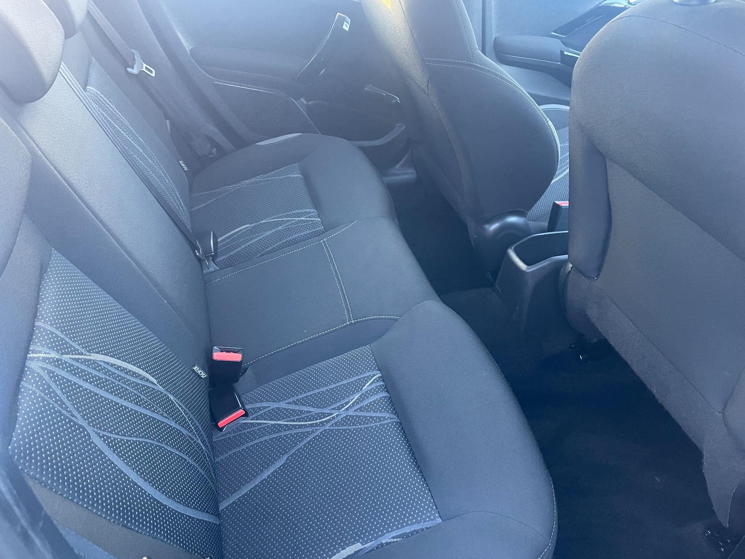 Used Peugeot 208 2015 for sale - 76634151: Photo 17