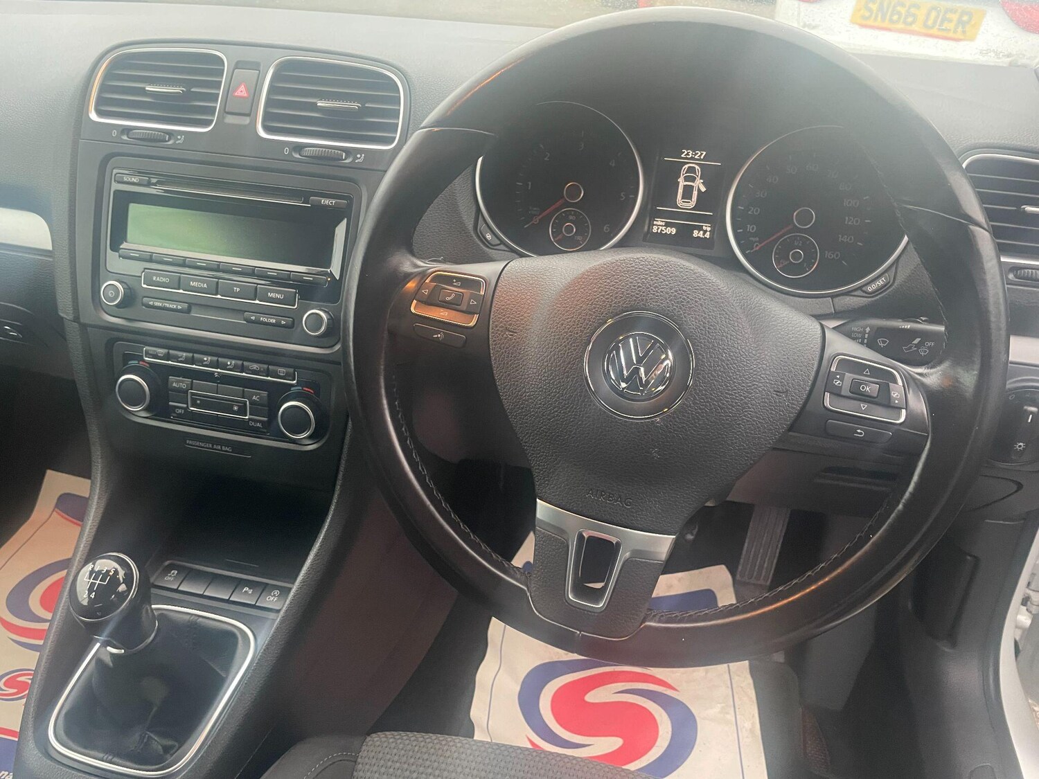 Used Volkswagen Golf 2011 for sale - 76215438: Photo 25