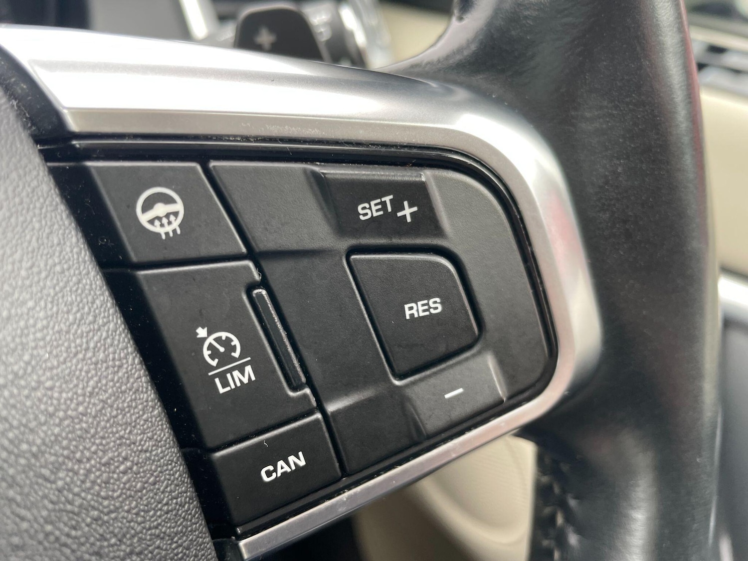 Used Land Rover Discovery Sport for sale - 78148298: Photo 24