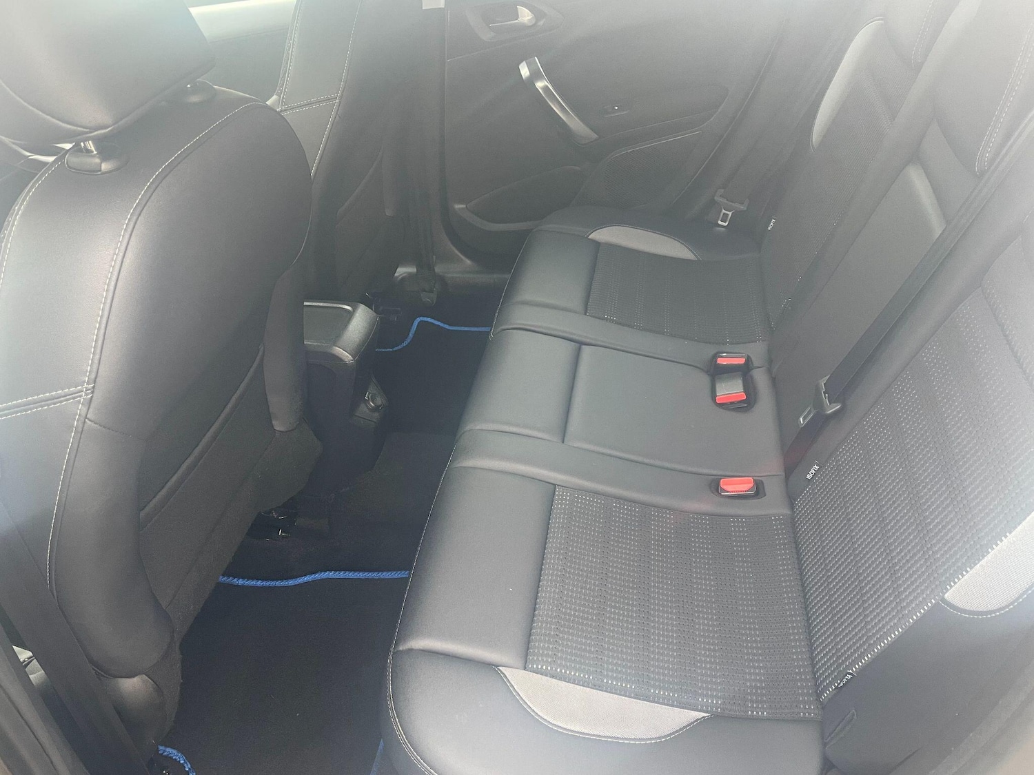 Used Peugeot 2008 2015 for sale - 76239181: Photo 22