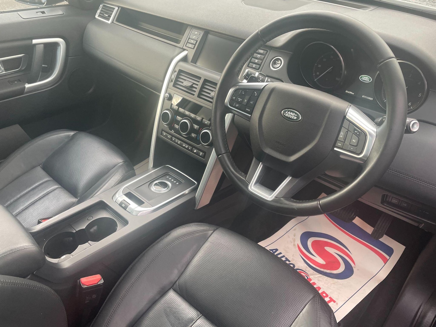 Used Land Rover Discovery Sport 2017 for sale - 76513405: Photo 17