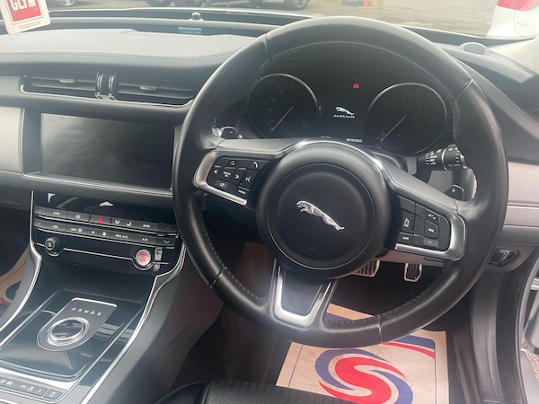 Used Jaguar XF 2019 for sale - 76214898: Photo 16