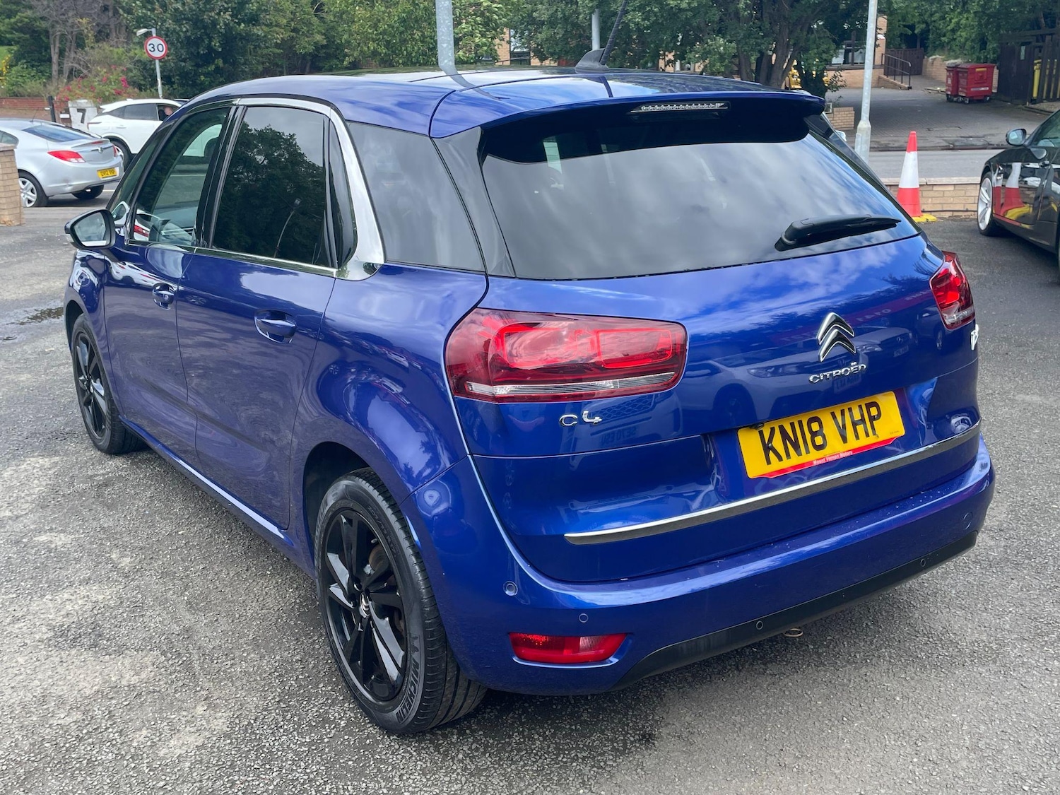 Used Citroen C4 Picasso 2018 for sale - 76425051: Photo 9