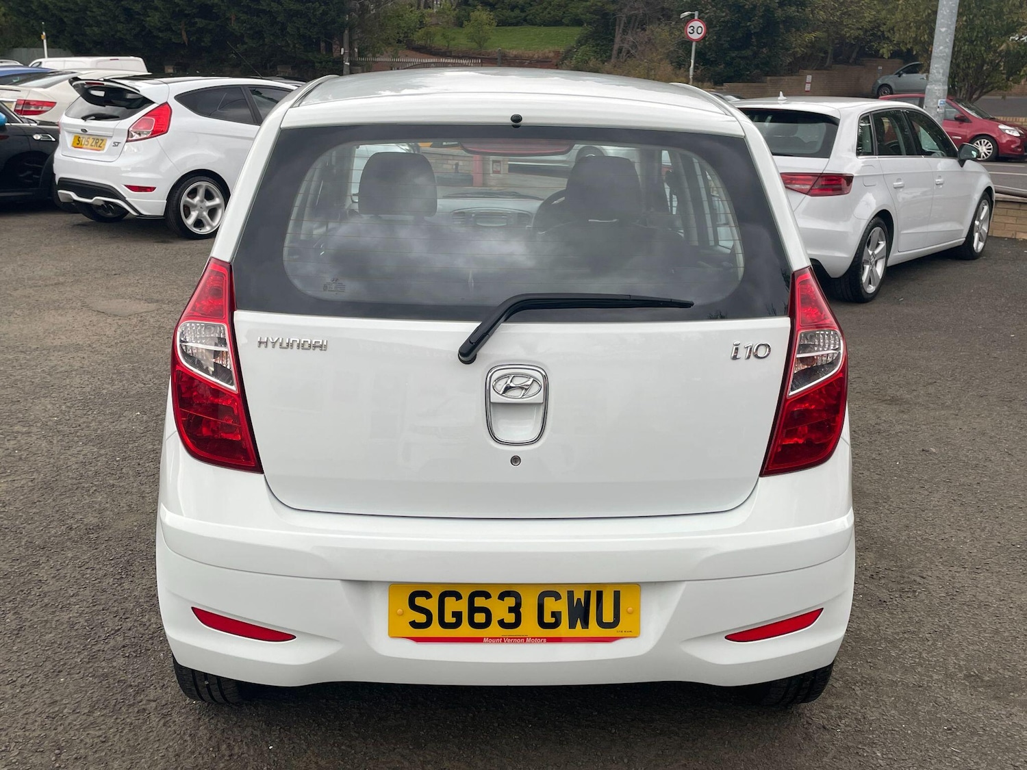 Used Hyundai i10 2013 for sale - 76188490: Photo 10