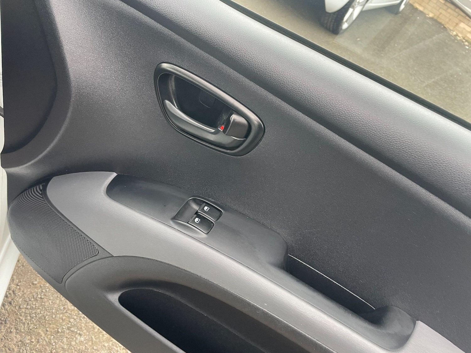 Used Hyundai i10 2013 for sale - 76188490: Photo 15