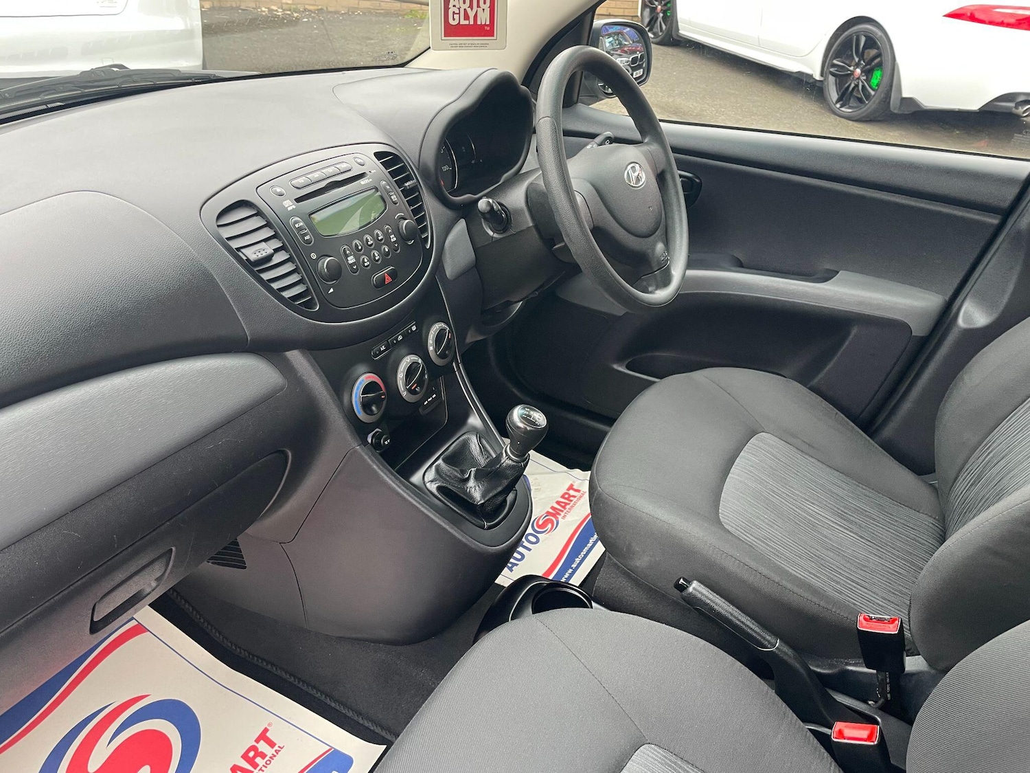 Used Hyundai i10 2013 for sale - 76188490: Photo 26