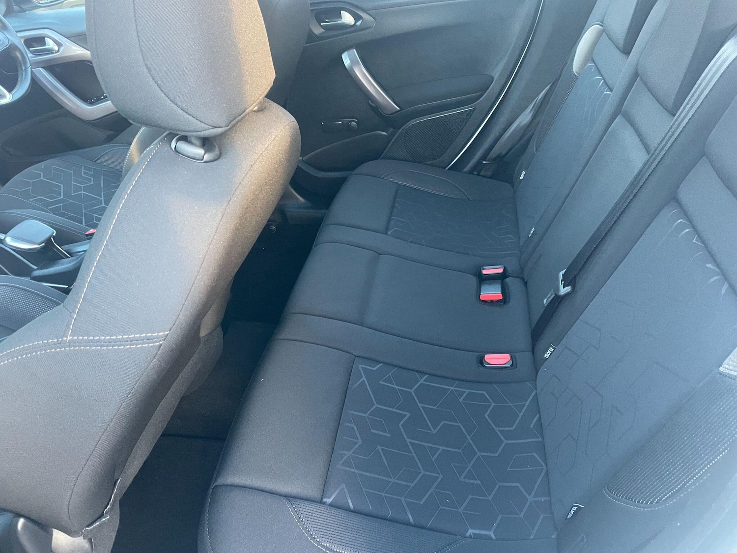 Used Peugeot 2008 2015 for sale - 77131853: Photo 20