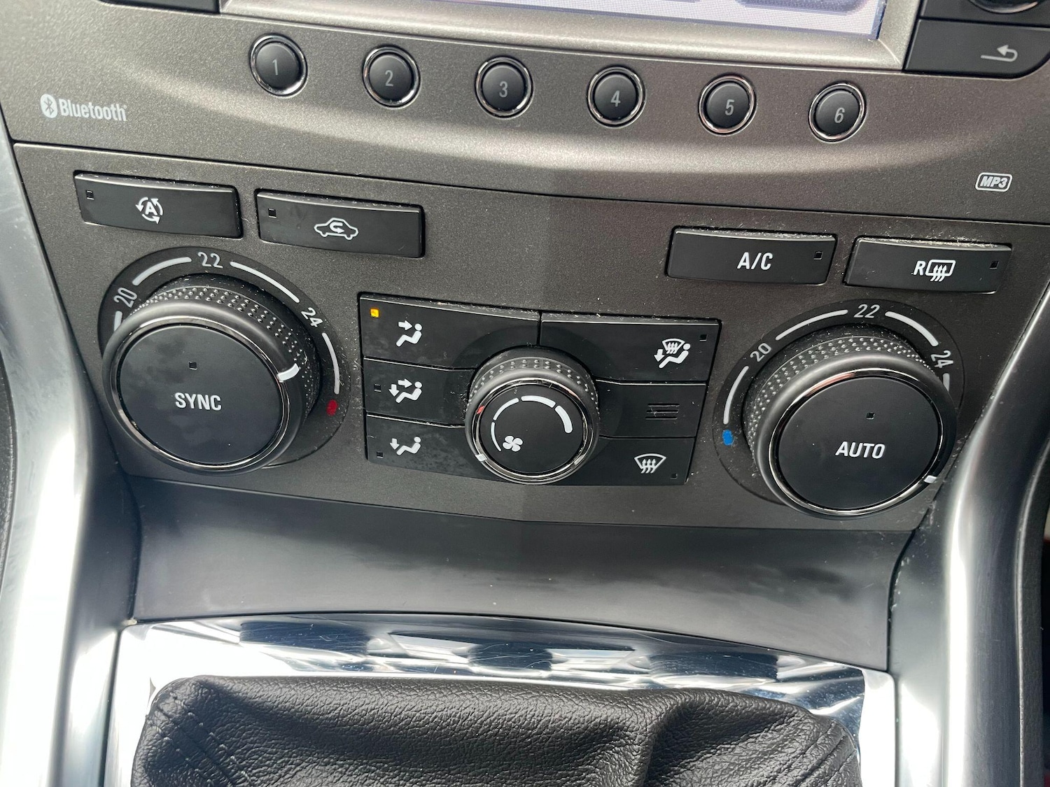 Used Vauxhall Antara 2015 for sale - 76136803: Photo 26