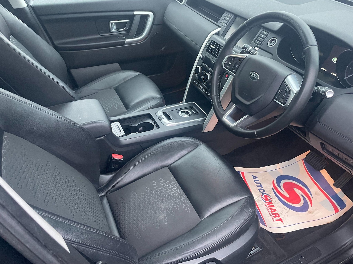 Used Land Rover Discovery Sport 2017 for sale - 77304897: Photo 15