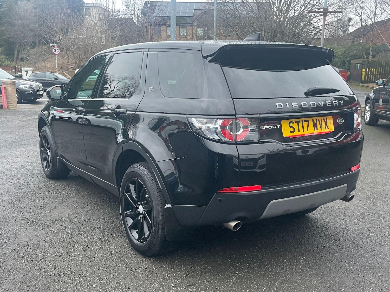 Used Land Rover Discovery Sport 2017 for sale - 77304897: Photo 9