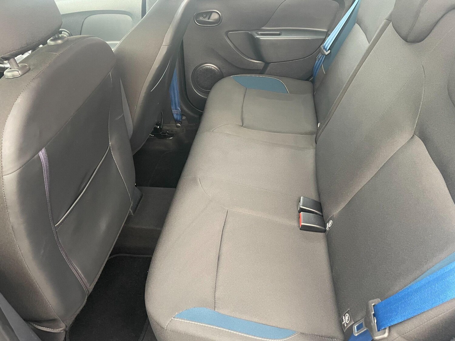 Used Dacia Sandero 2015 for sale - 76317850: Photo 22