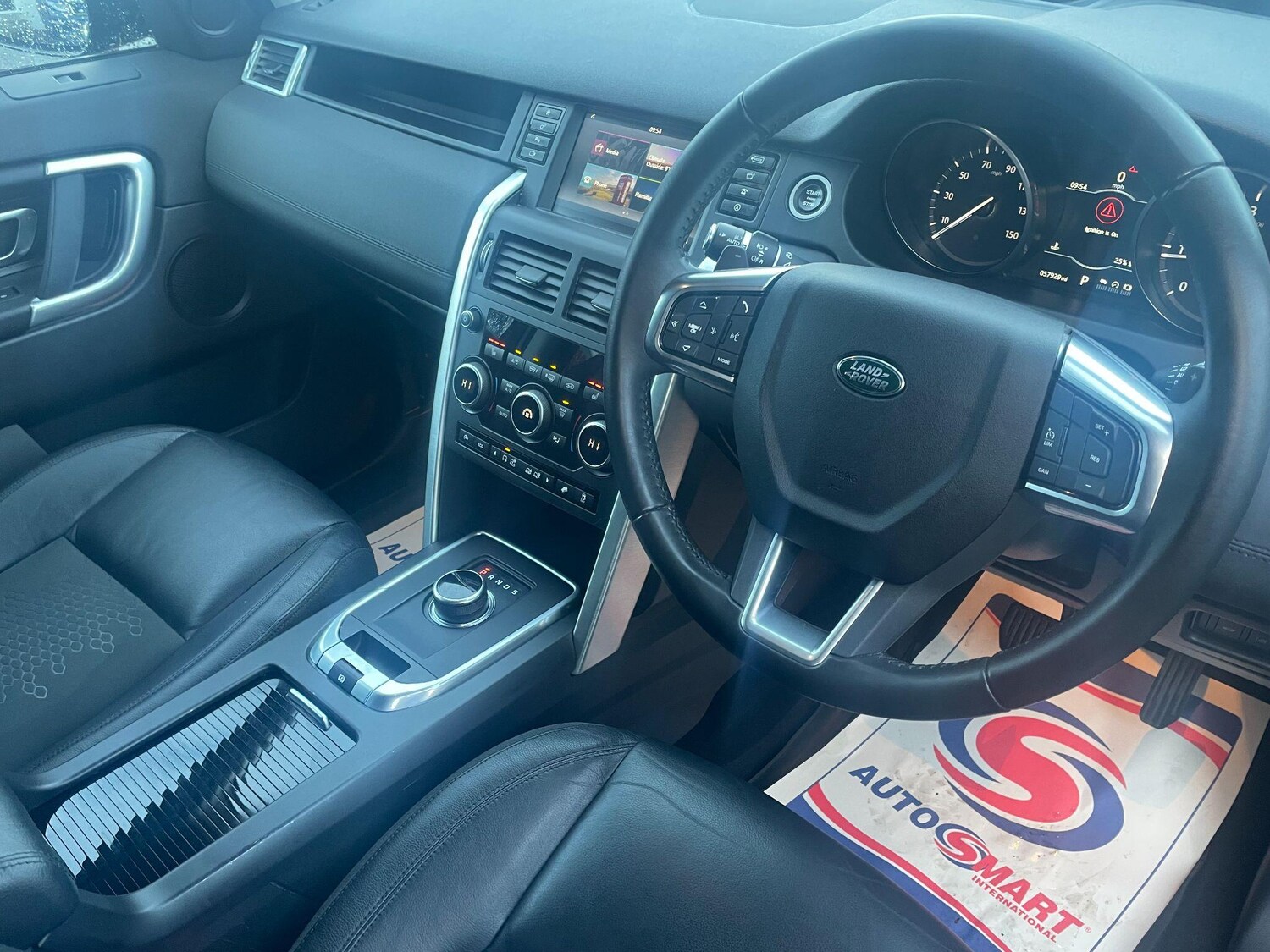 Used Land Rover Discovery Sport 2017 for sale - 76898697: Photo 16