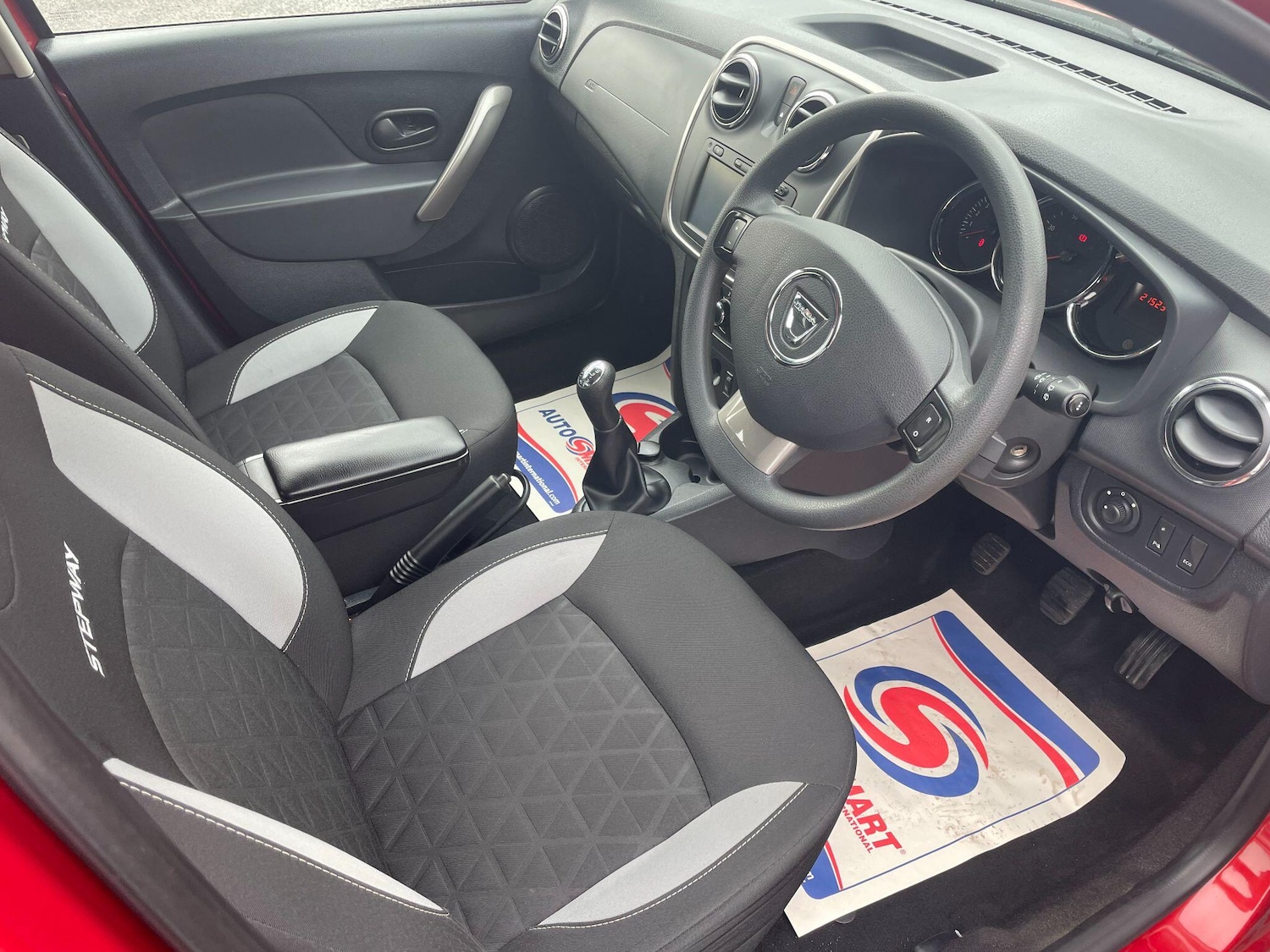 Used Dacia Sandero Stepway 2015 for sale - 76109491: Photo 15