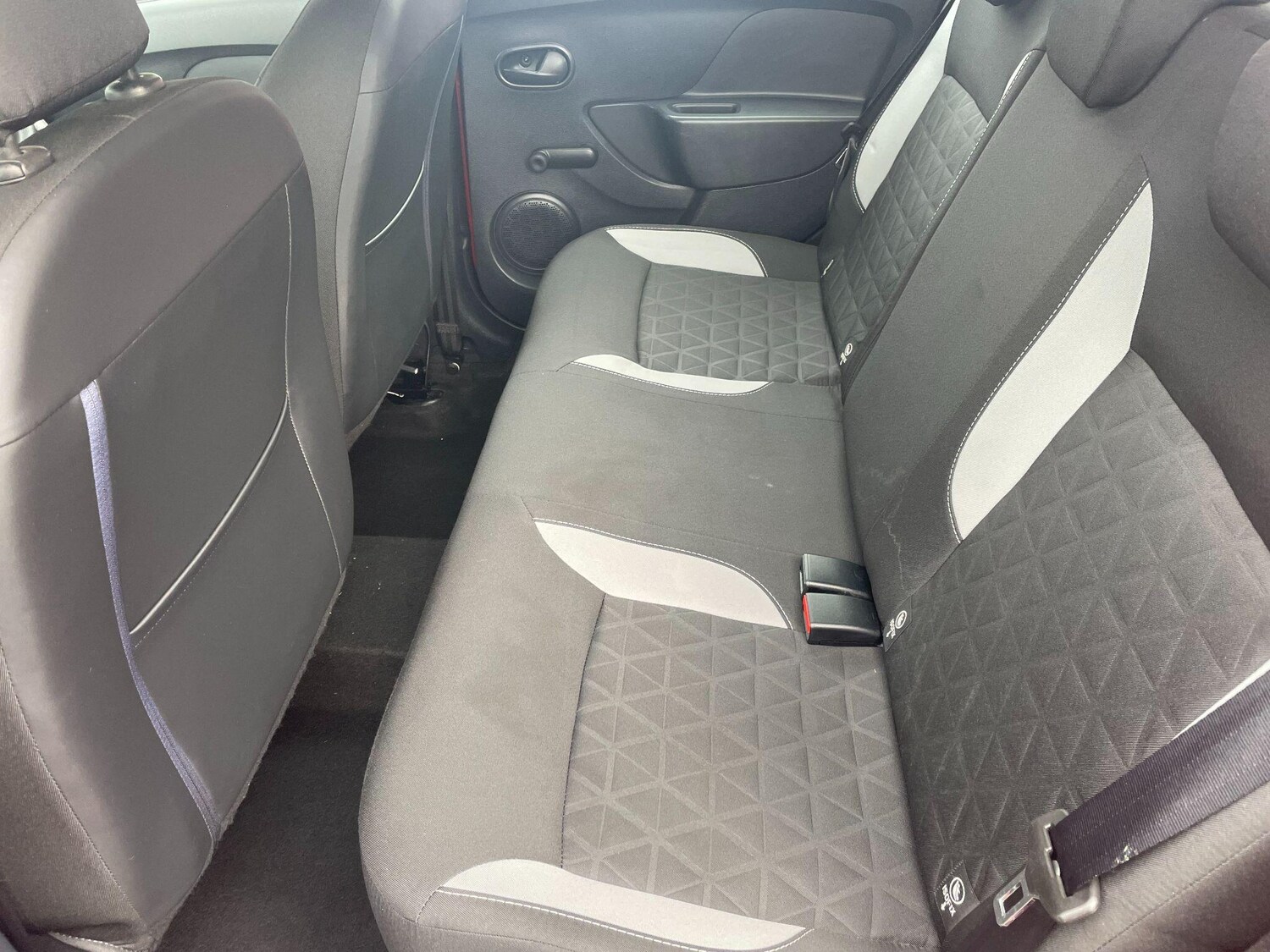 Used Dacia Sandero Stepway 2015 for sale - 76109491: Photo 22