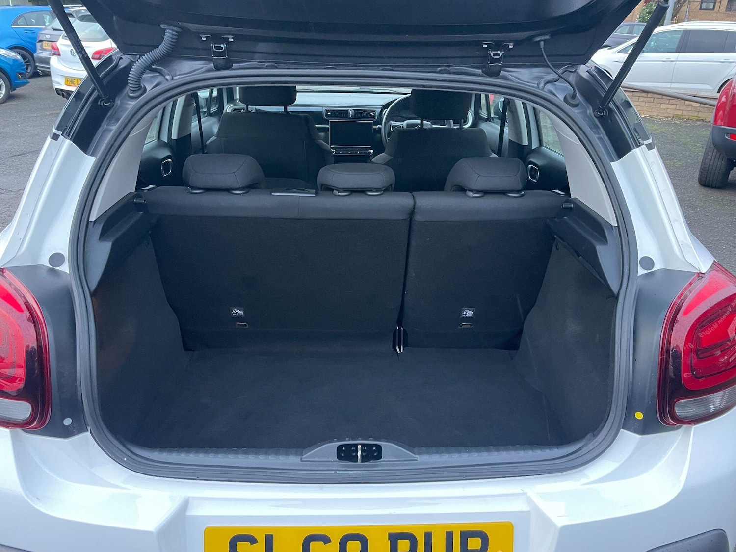 Used Citroen C3 2018 for sale - 76918668: Photo 32