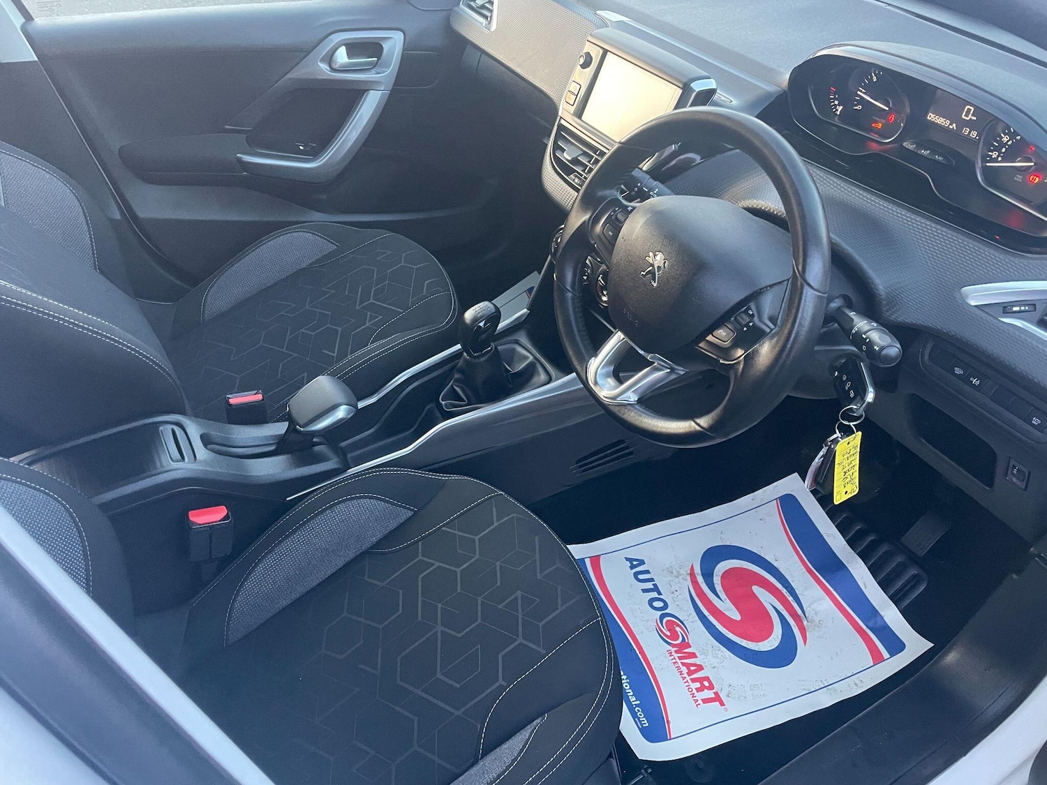 Used Peugeot 2008 2018 for sale - 76953129: Photo 16