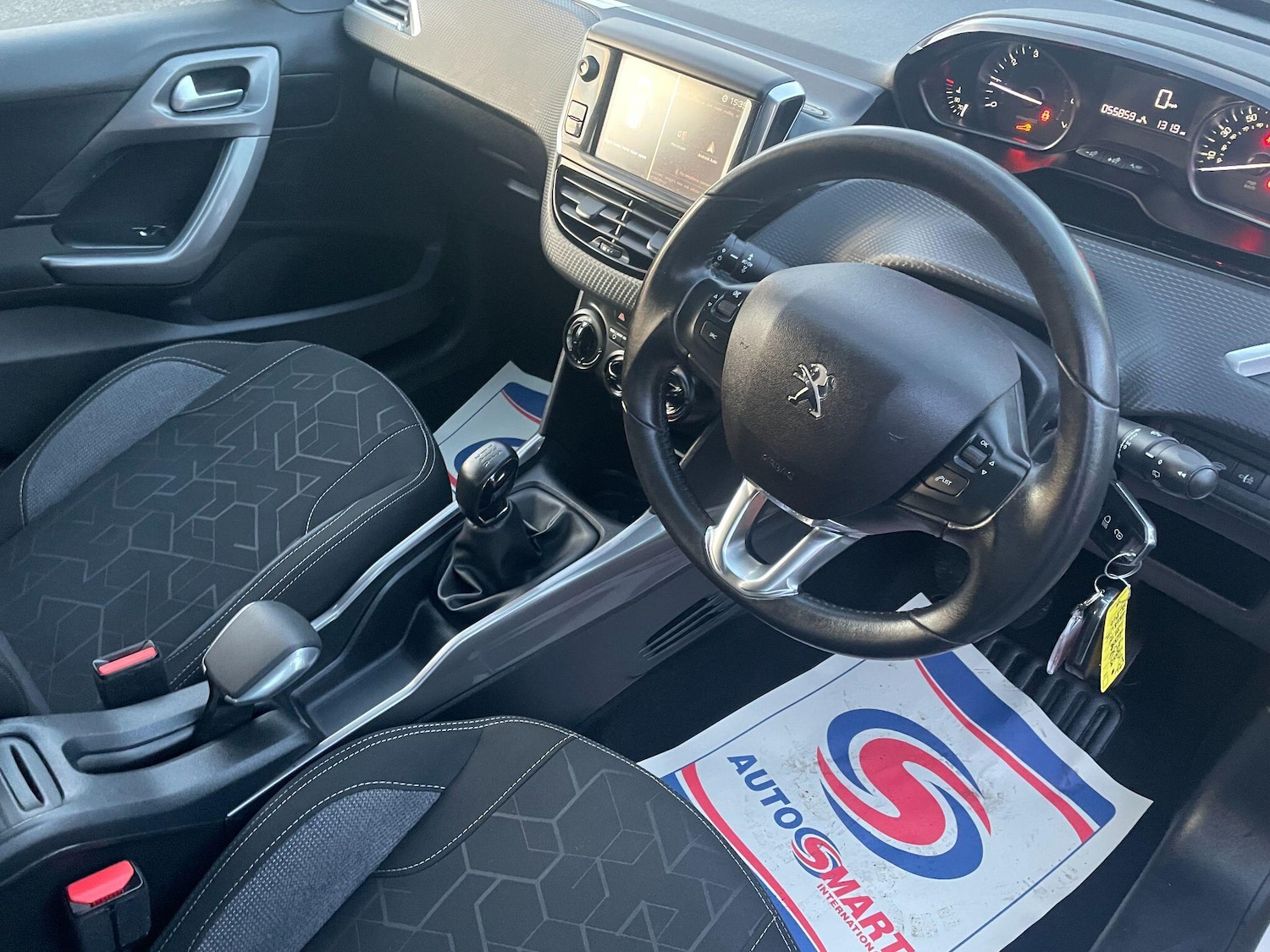 Used Peugeot 2008 2018 for sale - 76953129: Photo 17